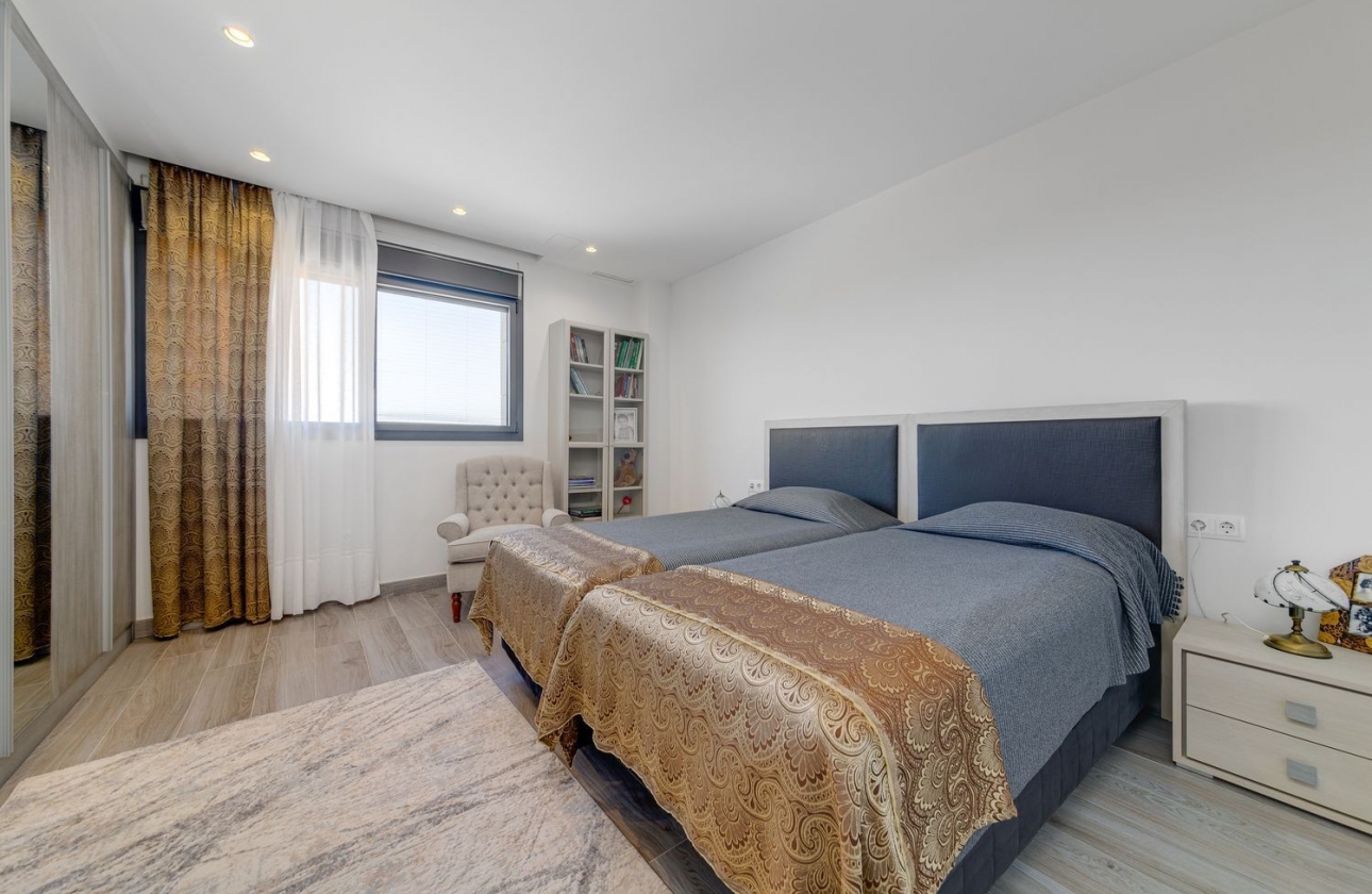 Reventa - Villa - Torrevieja