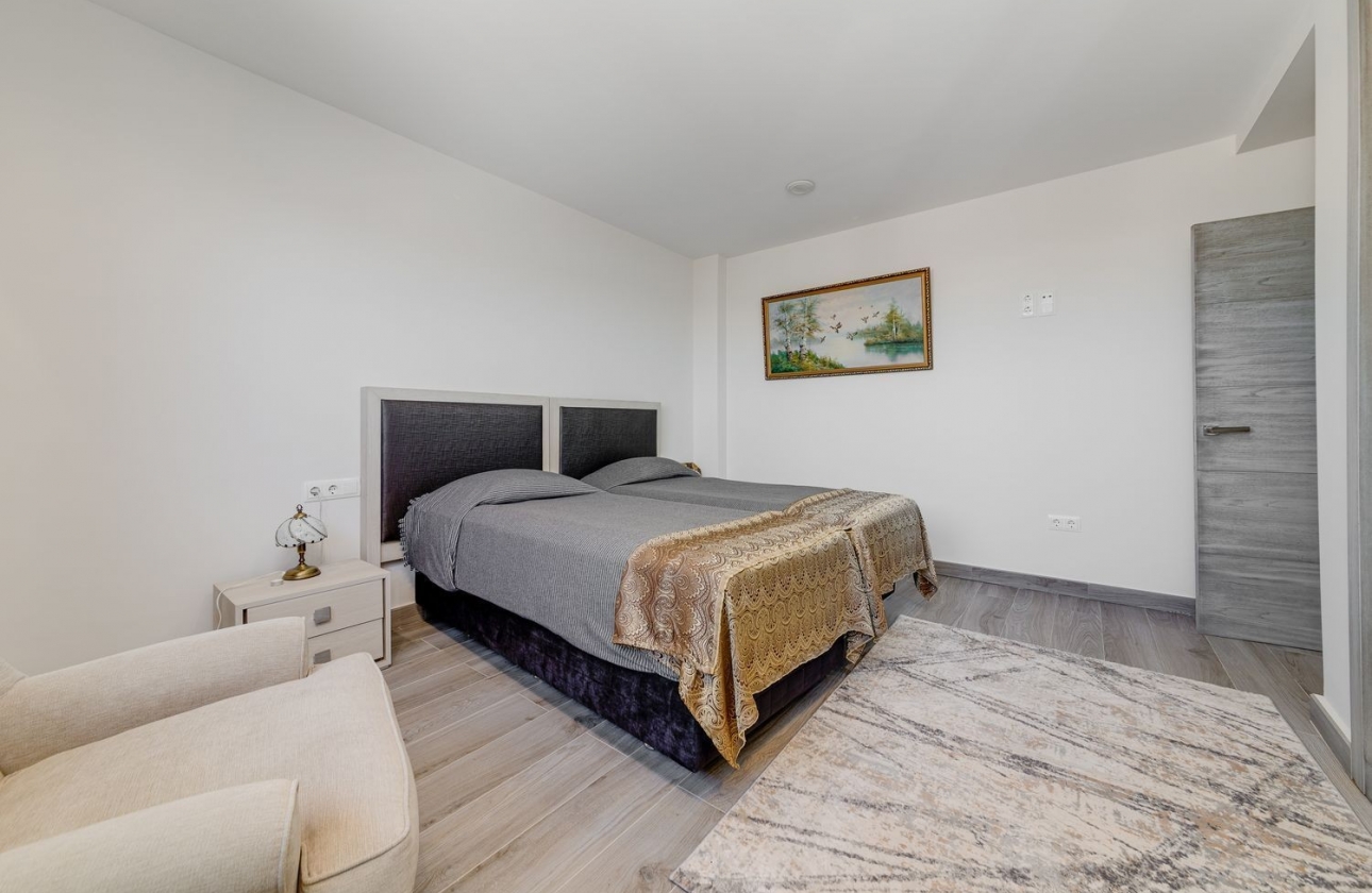 Reventa - Villa - Torrevieja