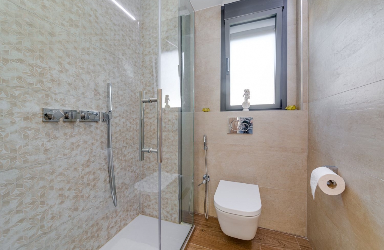 Reventa - Villa - Torrevieja