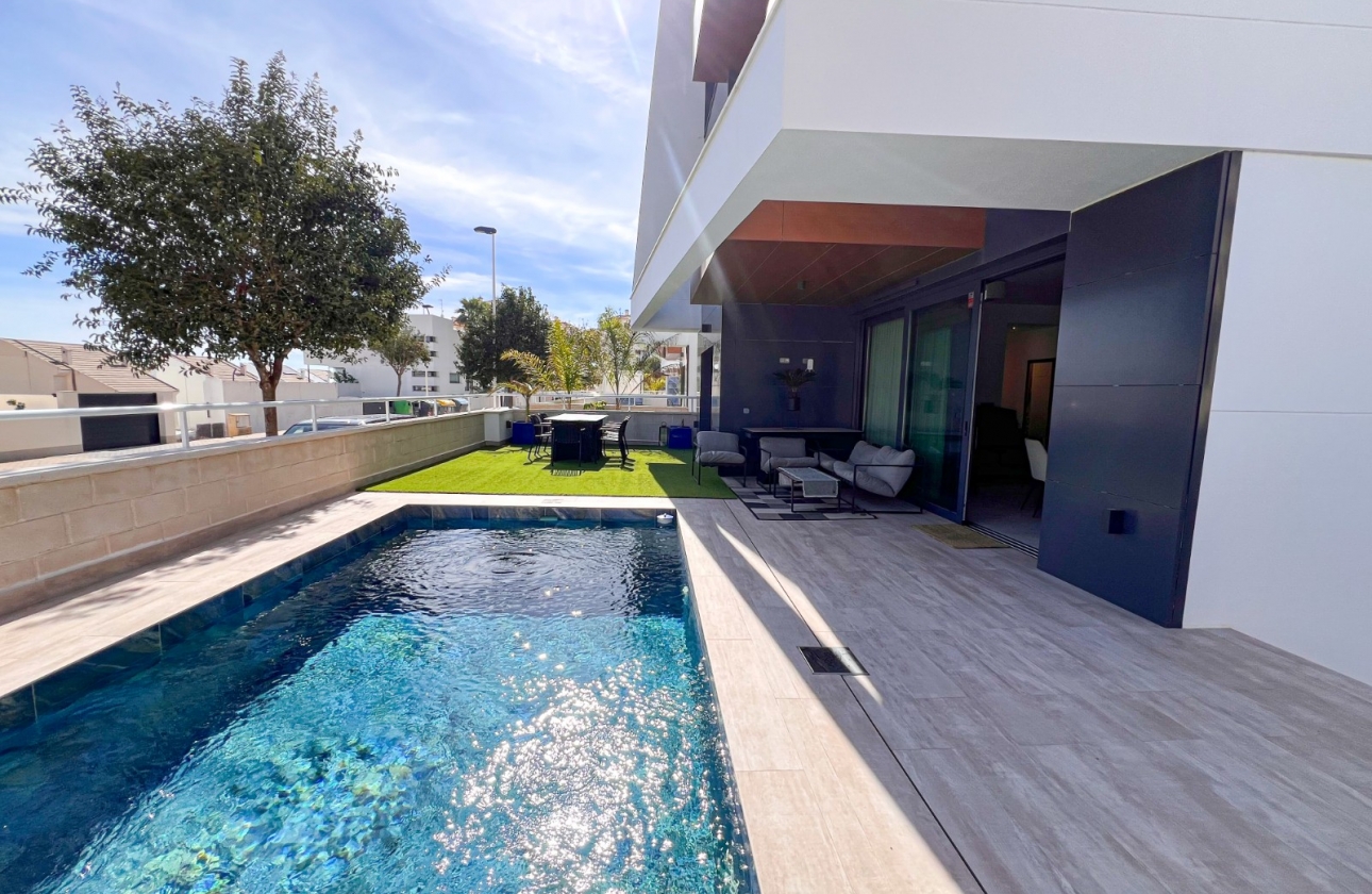 Reventa - Apartamento / piso - Guardamar del Segura - Urbanizaciones