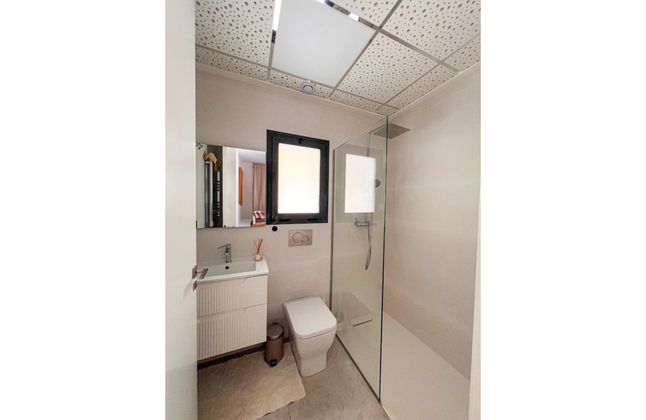 Reventa - Apartamento / piso - Guardamar del Segura - Urbanizaciones