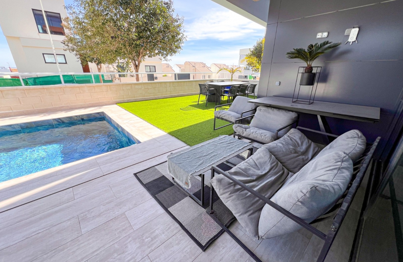 Reventa - Apartamento / piso - Guardamar del Segura - Urbanizaciones