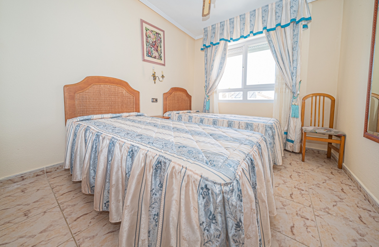 Revente - Villa - Torrevieja - El Chaparral