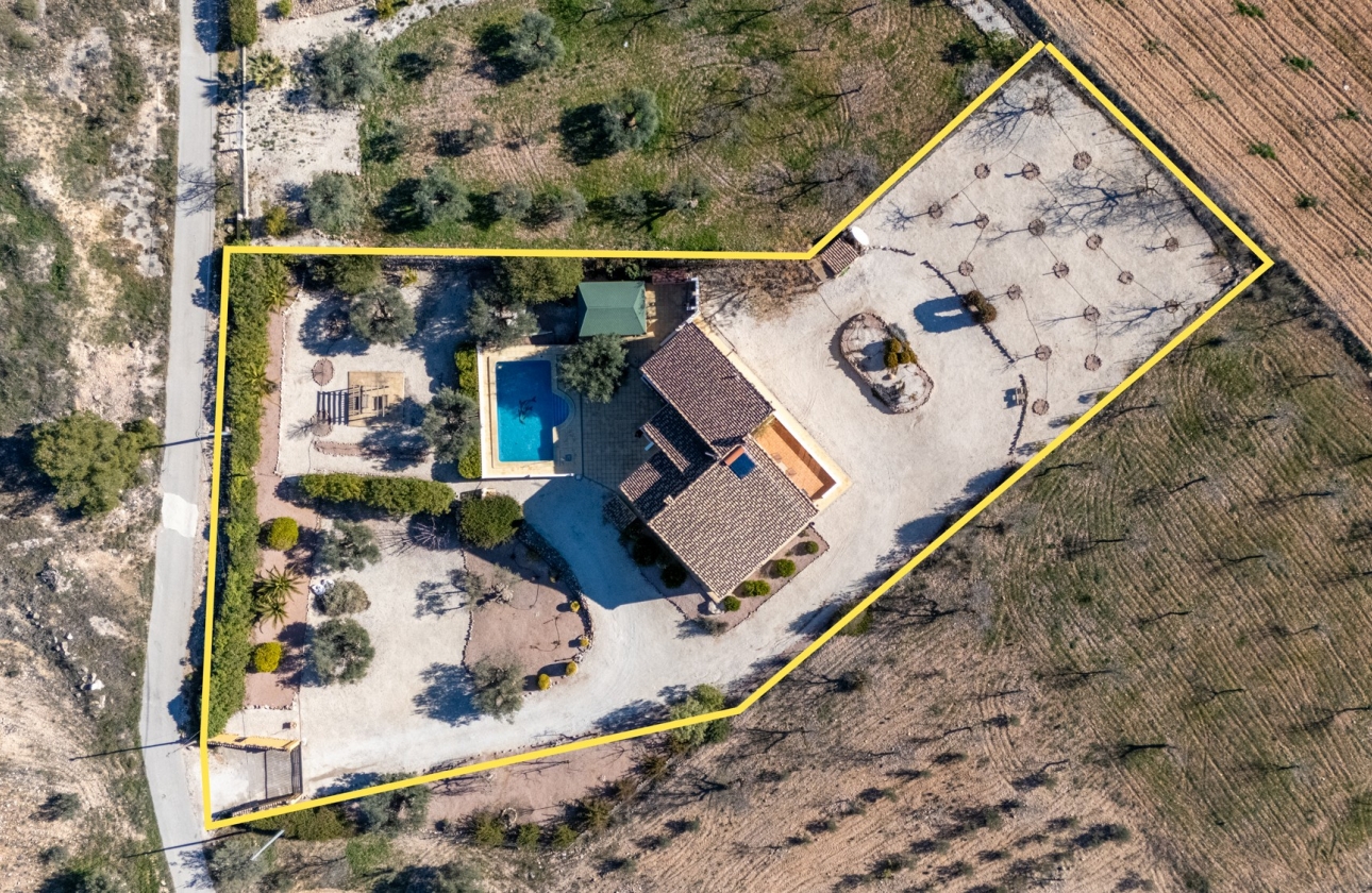 Herverkoop - Finca / Country Property - La Zarza