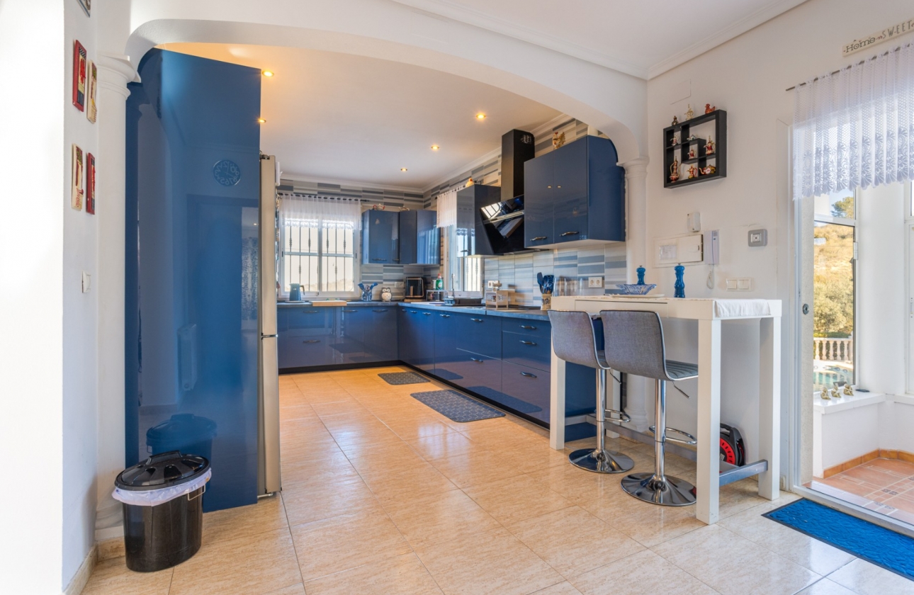 Herverkoop - Finca / Country Property - La Zarza