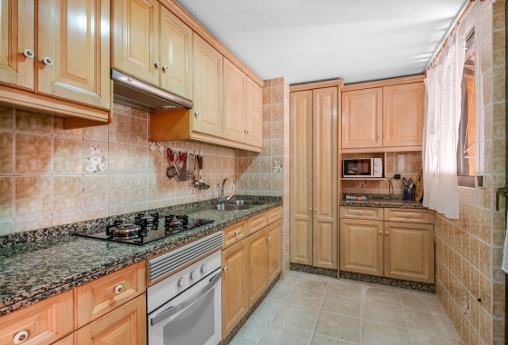 Resale - Apartment / flat - Arenales del Sol - Segunda linea playa