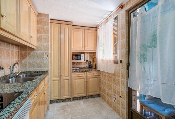 Resale - Apartment / flat - Arenales del Sol - Segunda linea playa