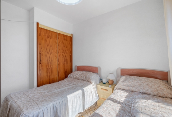 Resale - Apartment / flat - Arenales del Sol - Segunda linea playa