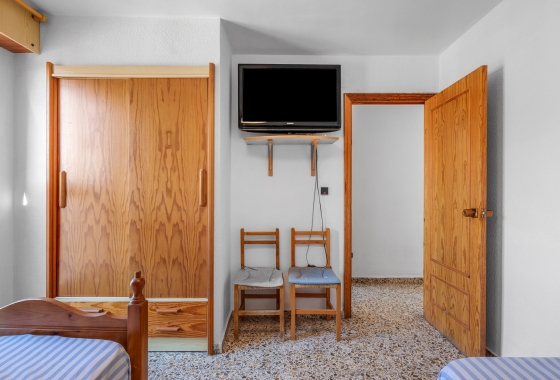 Resale - Apartment / flat - Arenales del Sol - Segunda linea playa