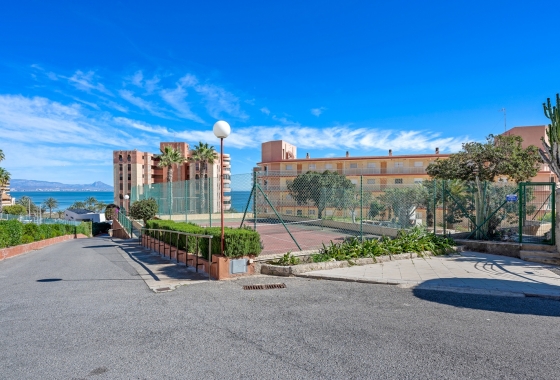 Resale - Apartment / flat - Arenales del Sol - Segunda linea playa