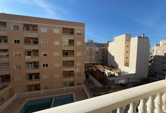 Reventa - Apartamento / piso - Torrevieja