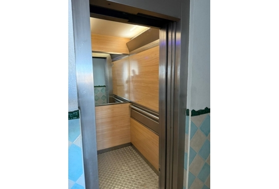 Reventa - Apartamento / piso - Torrevieja