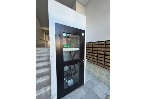 Reventa - Apartamento / piso - Torrevieja