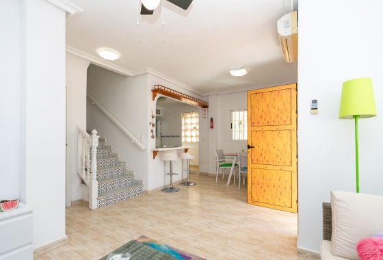 Resale - Villa - Mil Palmeras - Riomar