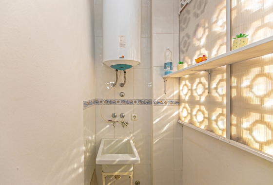 Resale - Villa - Mil Palmeras - Riomar