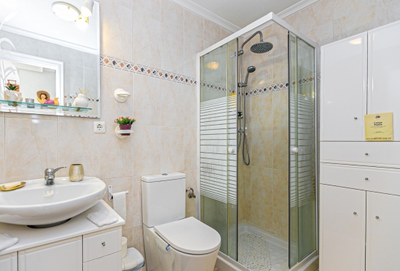 Resale - Villa - Mil Palmeras - Riomar