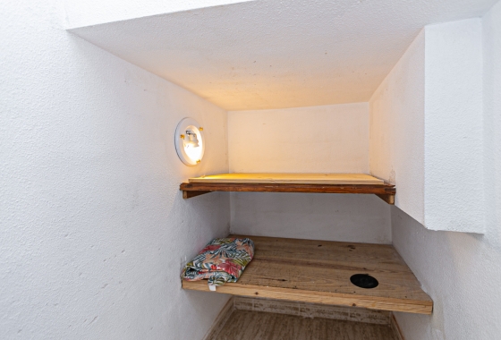 Resale - Villa - Mil Palmeras - Riomar