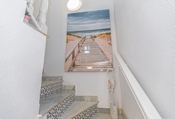 Resale - Villa - Mil Palmeras - Riomar