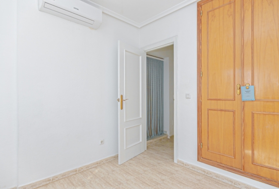 Resale - Villa - Mil Palmeras - Riomar