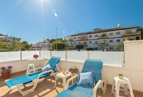 Resale - Villa - Mil Palmeras - Riomar