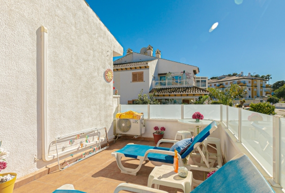 Resale - Villa - Mil Palmeras - Riomar