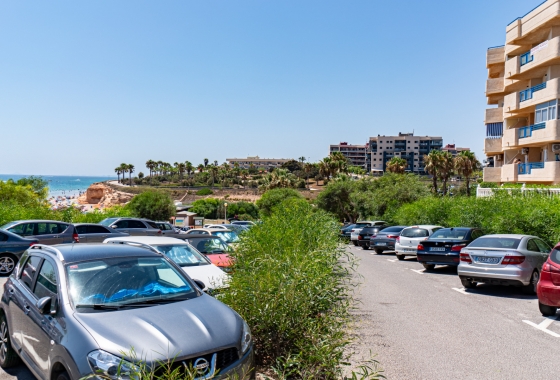 Resale - Villa - Mil Palmeras - Riomar