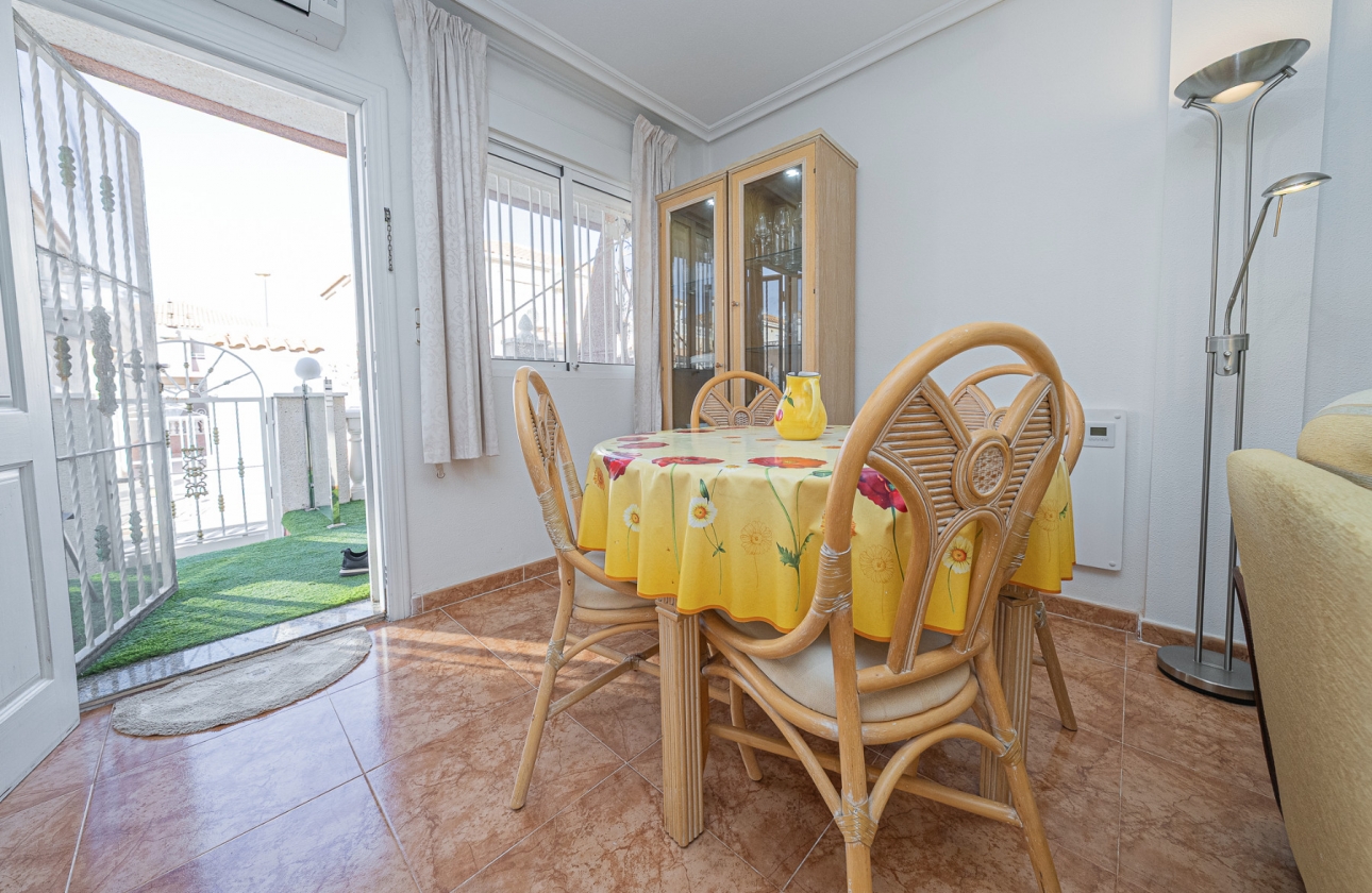 Resale - House - Cabo Roig - La Regia