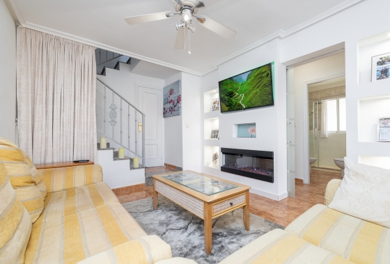 Resale - House - Cabo Roig - La Regia