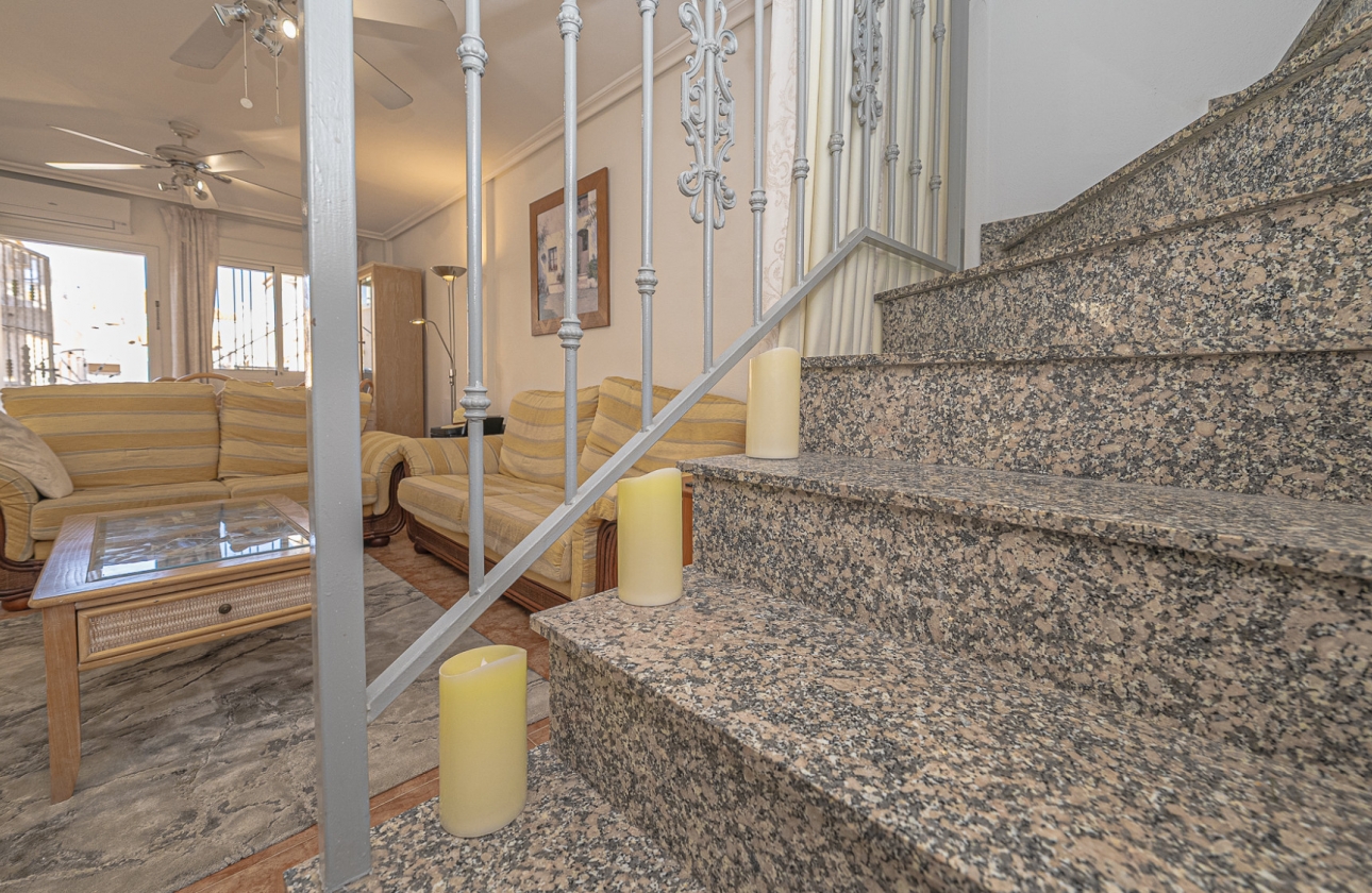 Resale - House - Cabo Roig - La Regia