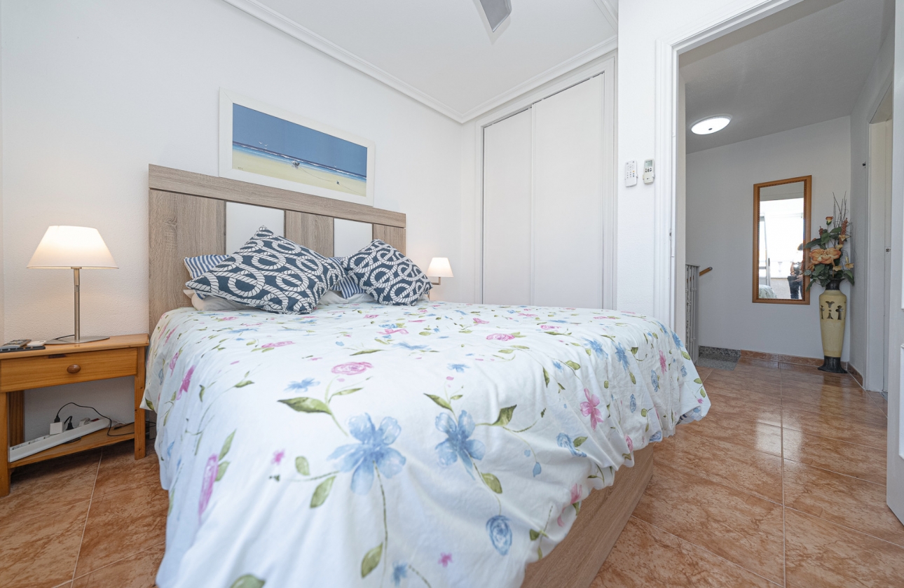 Resale - House - Cabo Roig - La Regia