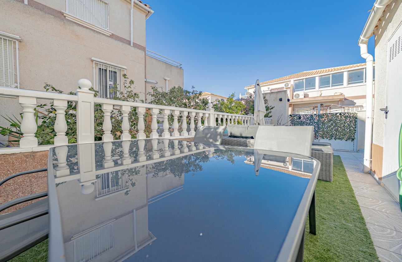 Resale - House - Cabo Roig - La Regia