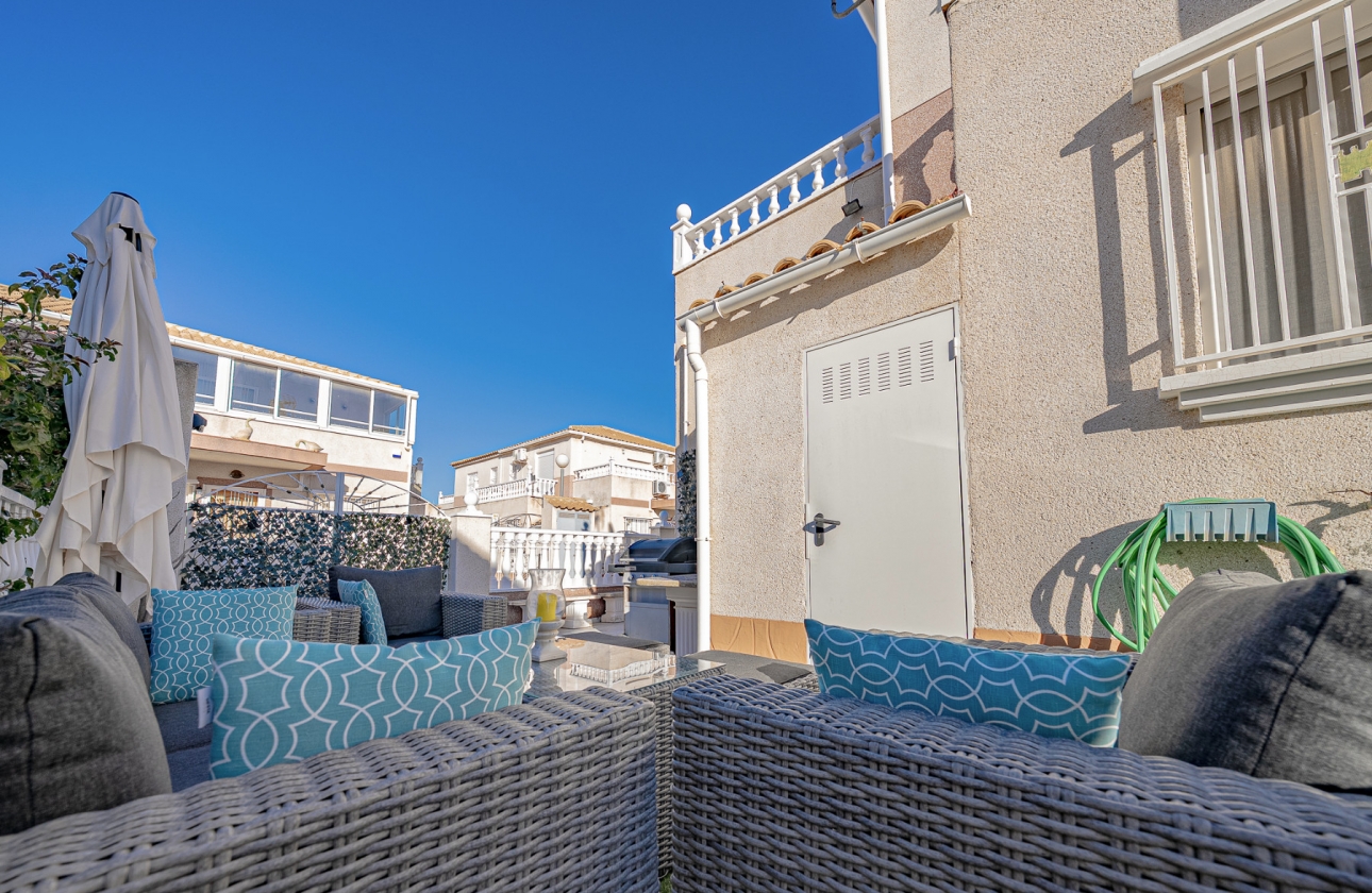 Resale - House - Cabo Roig - La Regia