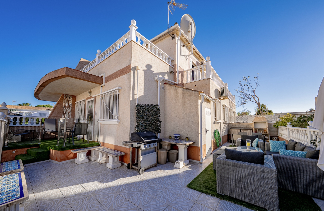 Resale - House - Cabo Roig - La Regia