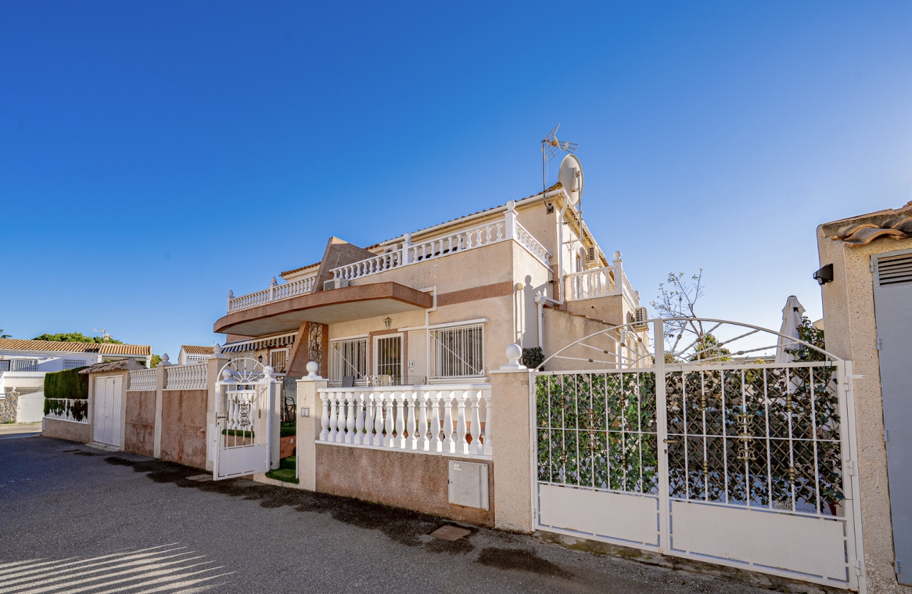 Resale - House - Cabo Roig - La Regia