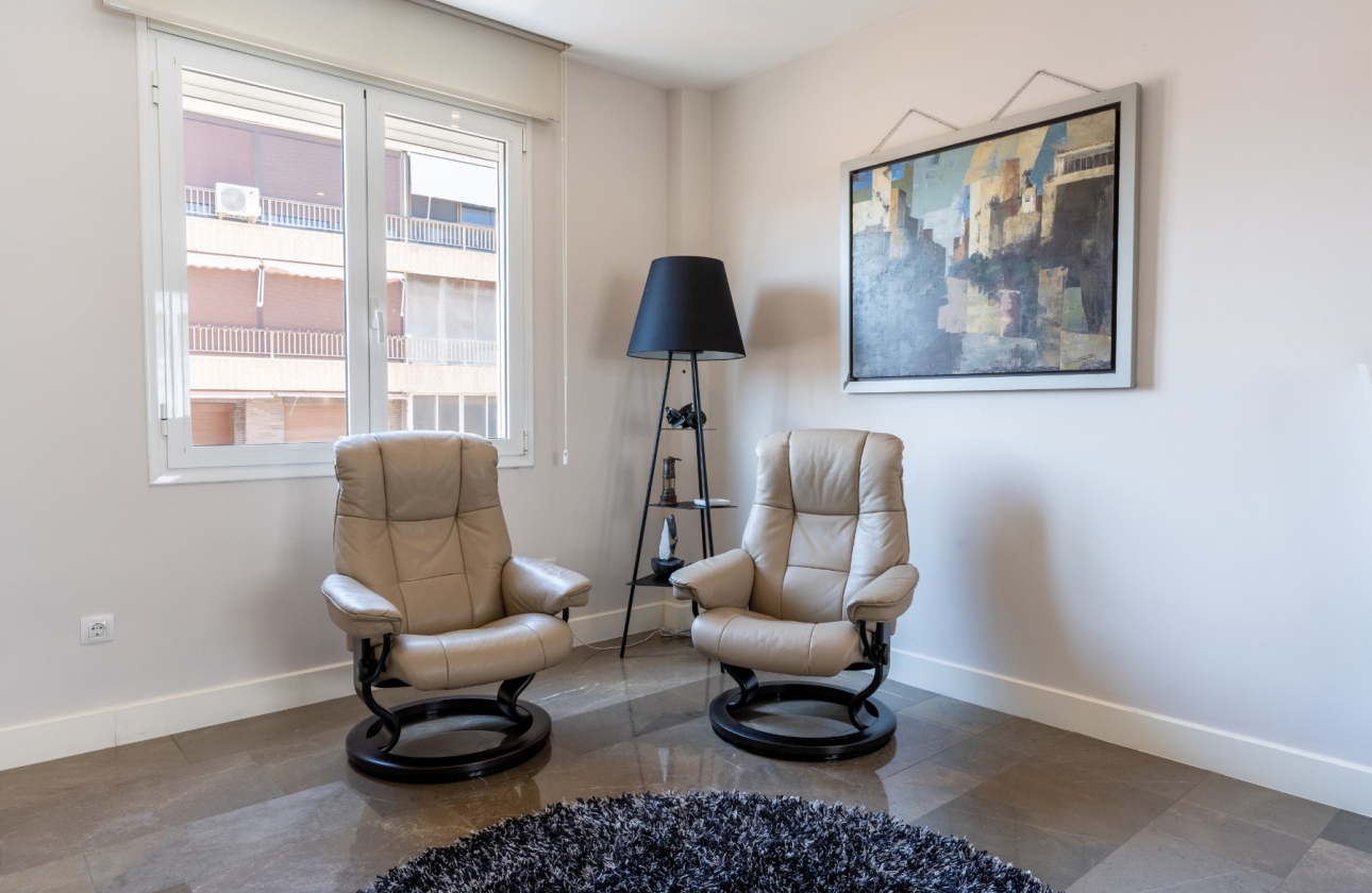 Resale - Apartment / flat - Alicante - Center