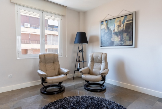 Resale - Apartment / flat - Alicante - Center