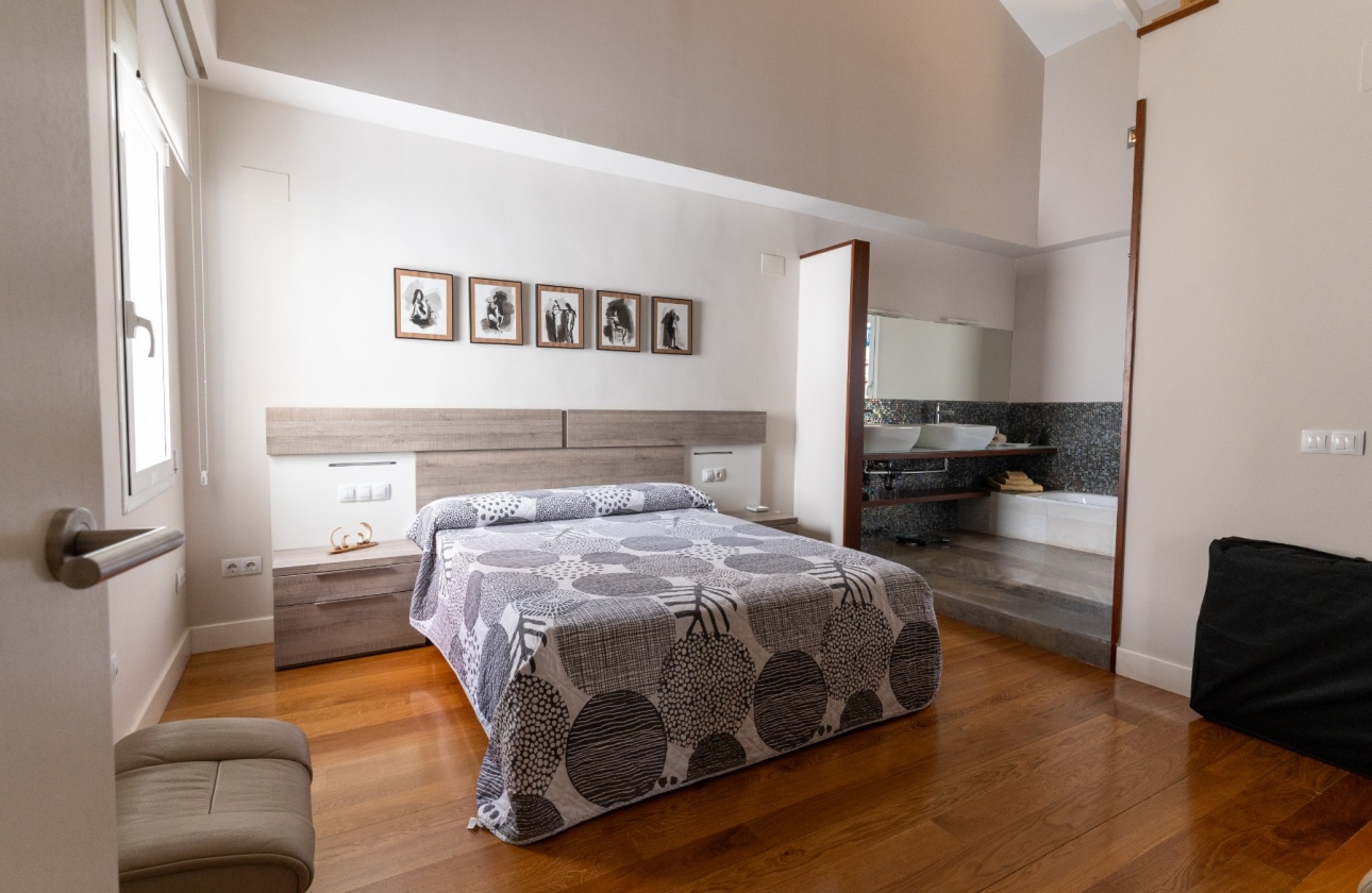 Resale - Apartment / flat - Alicante - Center