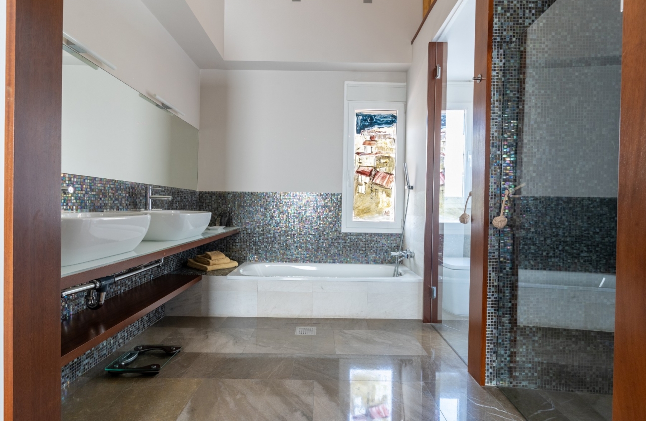 Resale - Apartment / flat - Alicante - Center