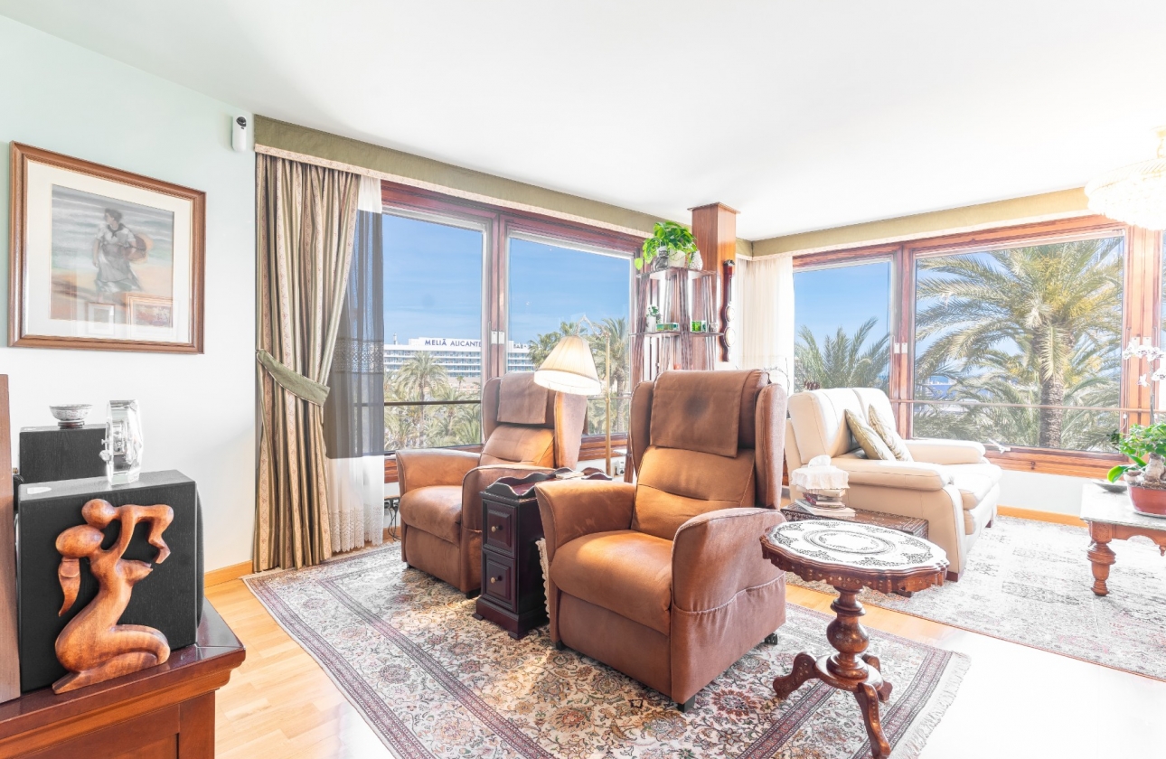 Resale - Apartment / flat - Alicante - Center