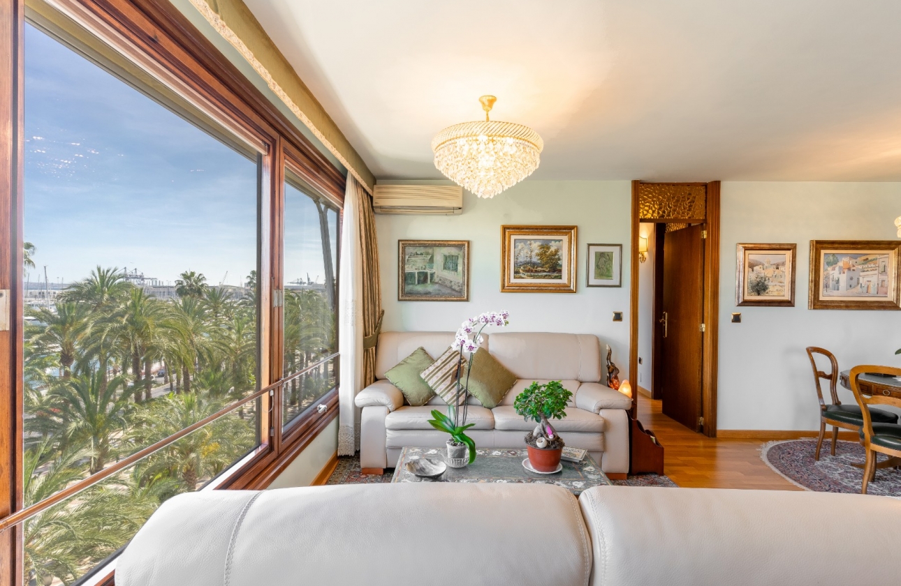 Resale - Apartment / flat - Alicante - Center