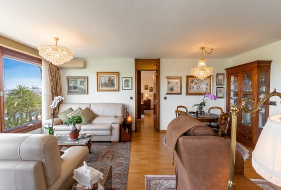 Resale - Apartment / flat - Alicante - Center