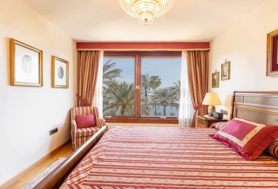 Resale - Apartment / flat - Alicante - Center