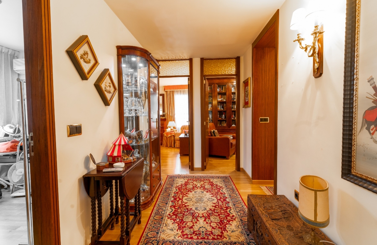 Resale - Apartment / flat - Alicante - Center