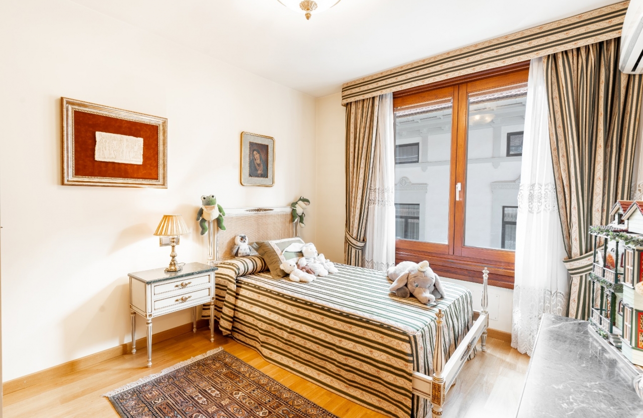 Resale - Apartment / flat - Alicante - Center