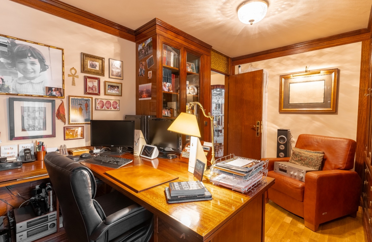 Resale - Apartment / flat - Alicante - Center