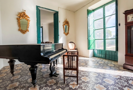 Resale - Villa - Alicante - Center