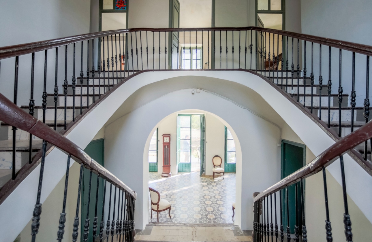 Resale - Villa - Alicante - Center