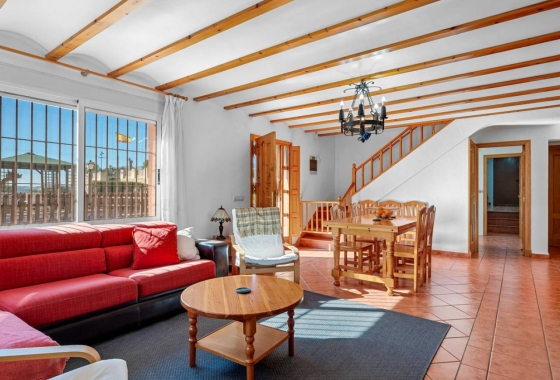 Resale - Finca / Country Property - Los Montesinos