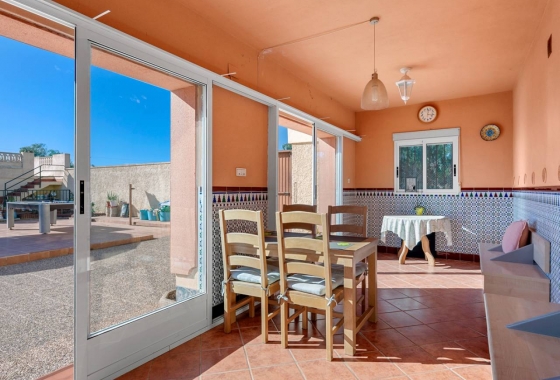 Resale - Finca / Country Property - Los Montesinos