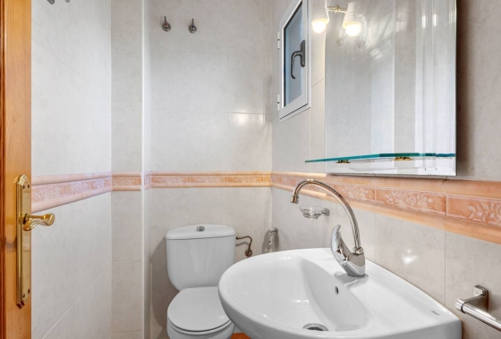 Resale - Finca / Country Property - Los Montesinos